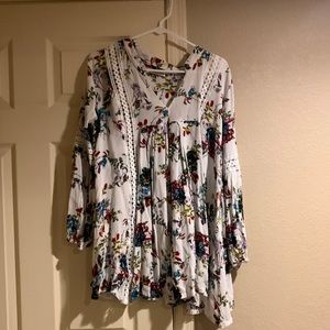 R. Vivimos Oversized Floral Blouse